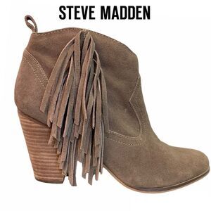 Steve Madden Ohio Taupe Suede Fringe Ankle Boots